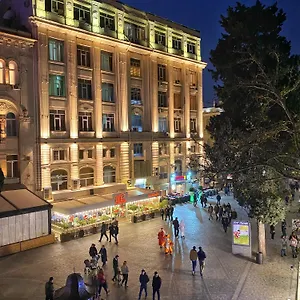 Center فندق